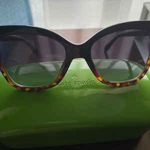 tortoise brown and black with gold spade logo. NEW